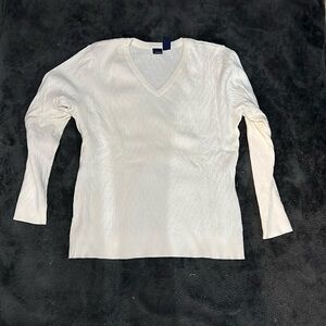 Women’s long sleeve V-neck cream knit sweater XL